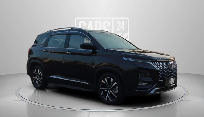 2025 MG HECTOR PLUS SAVVY PRO 1.5 TURBO CVT 7 STR, Petrol, Automatic, 3,709 km, Right Front Diagonal