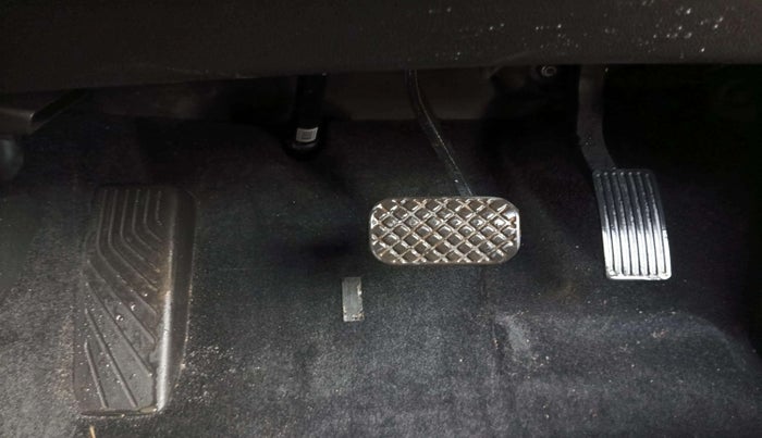 2025 MG HECTOR PLUS SAVVY PRO 1.5 TURBO CVT 7 STR, Petrol, Automatic, 3,709 km, Pedals