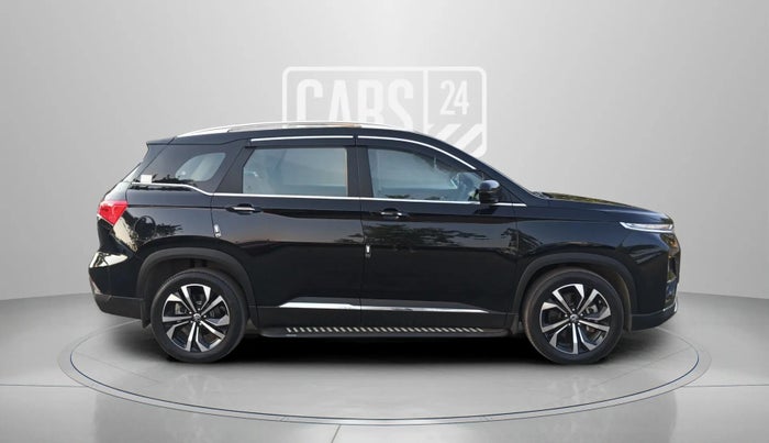 2025 MG HECTOR PLUS SAVVY PRO 1.5 TURBO CVT 7 STR, Petrol, Automatic, 3,709 km, Right Side View