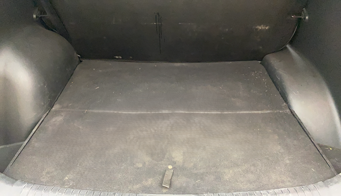 2017 Hyundai Creta E PLUS 1.6 PETROL, Petrol, Manual, 54,509 km, Boot Inside