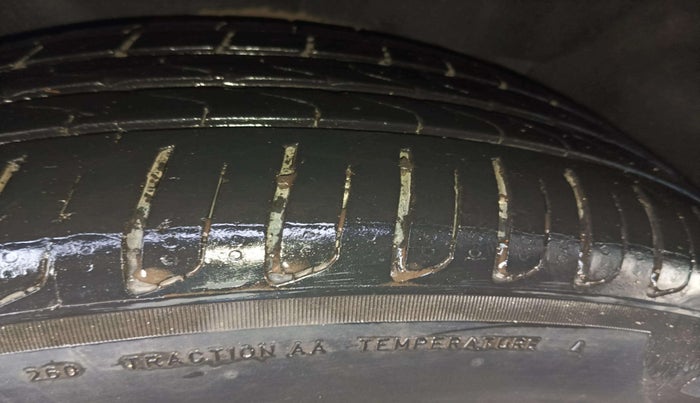 2019 Mercedes Benz E Class E 220 D, Diesel, Automatic, 34,617 km, Left Rear Tyre Tread