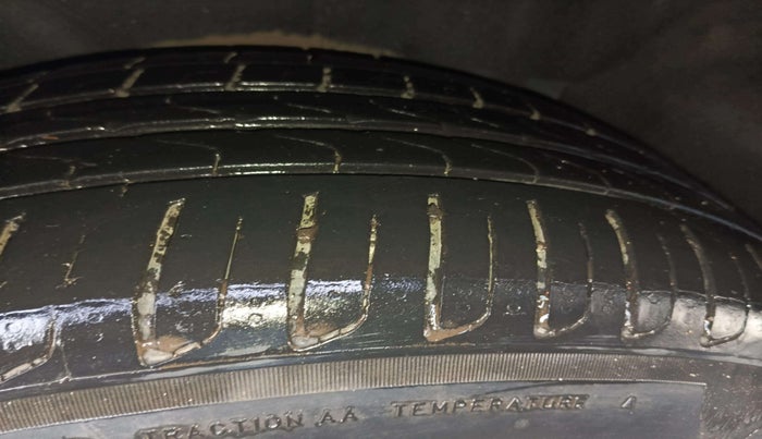 2019 Mercedes Benz E Class E 220 D, Diesel, Automatic, 34,617 km, Left Front Tyre Tread