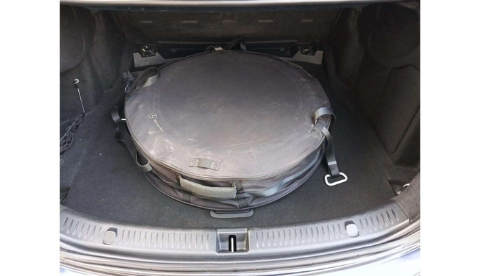 2019 Mercedes Benz E Class E 220 D, Diesel, Automatic, 34,617 km, Boot Inside