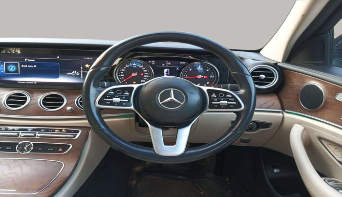 2019 Mercedes Benz E Class E 220 D, Diesel, Automatic, 34,617 km, Steering Wheel Close Up