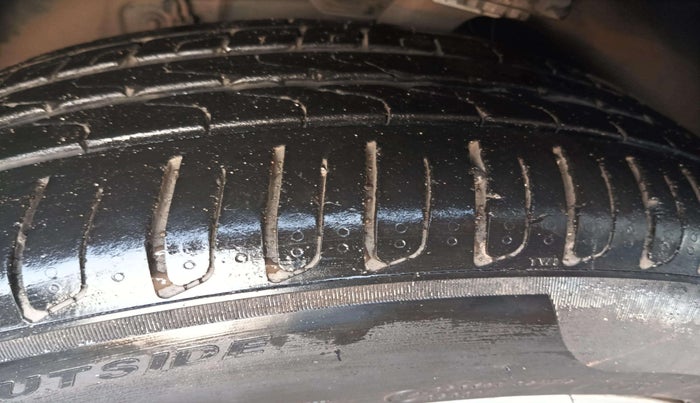 2019 Mercedes Benz E Class E 220 D, Diesel, Automatic, 34,617 km, Right Rear Tyre Tread