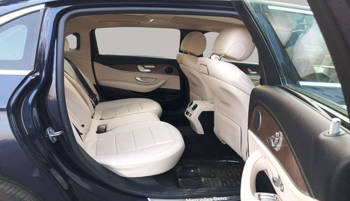 2019 Mercedes Benz E Class E 220 D, Diesel, Automatic, 34,617 km, Right Side Rear Door Cabin