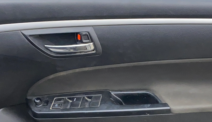 2017 Maruti Swift VDI (O), Diesel, Manual, 48,197 km, Driver Side Door Panels Control