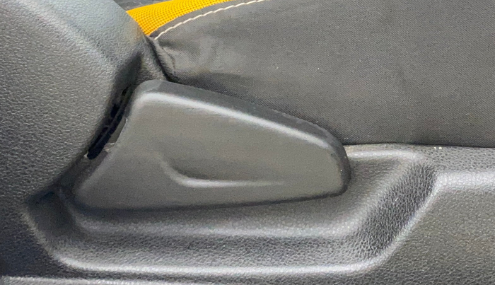 2023 Renault Kwid CLIMBER AMT 1.0, Petrol, Automatic, 18,332 km, Driver Side Adjustment Panel