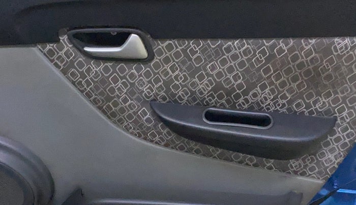 2017 Maruti Alto 800 LXI, Petrol, Manual, 28,392 km, Driver Side Door Panels Control