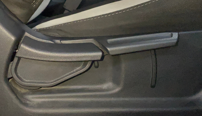 2023 Hyundai VENUE SX 1.2 PETROL, Petrol, Manual, 19,822 km, Driver Side Adjustment Panel