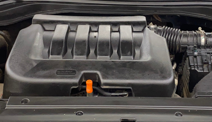 2023 Mahindra XUV700 MX P MT 5 STR, Petrol, Manual, 50,592 km, Engine View