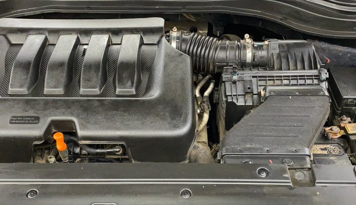 2023 Mahindra XUV700 MX P MT 5 STR, Petrol, Manual, 50,592 km, Engine View - Left