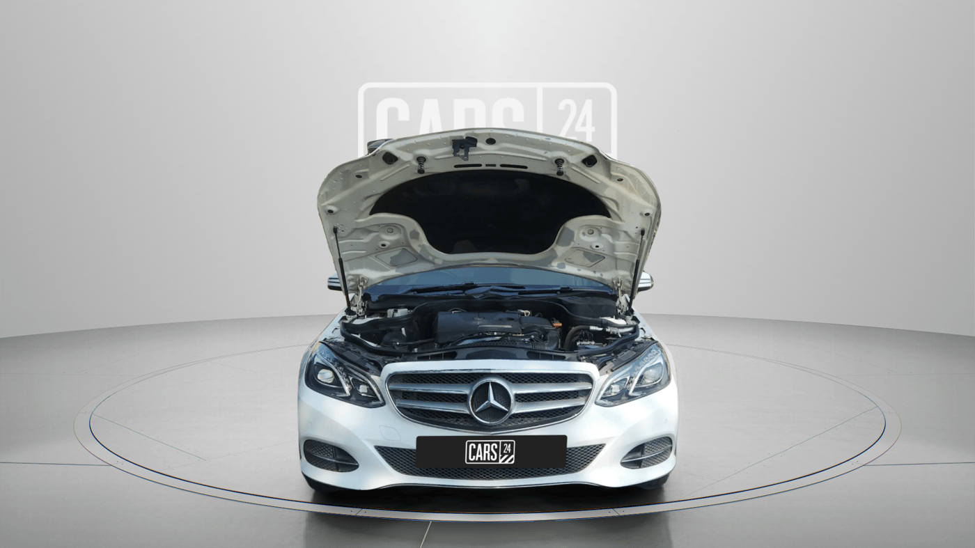 2015 Mercedes Benz E Class E 200 Avantgarde, Petrol, Automatic, 33,511 km, Open Bonet