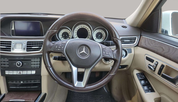 2015 Mercedes Benz E Class E 200 Avantgarde, Petrol, Automatic, 33,511 km, Steering Wheel Close Up