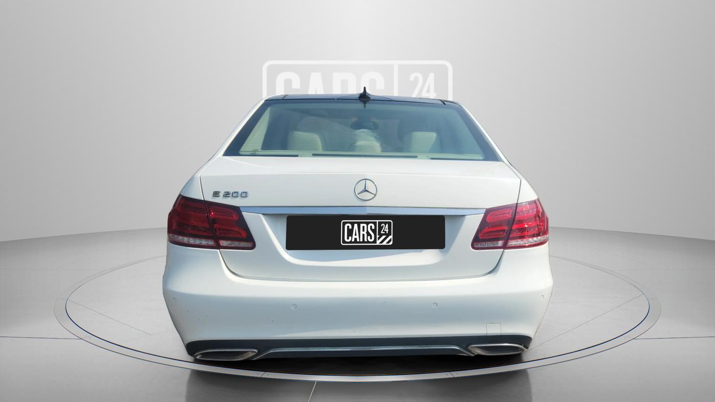 2015 Mercedes Benz E Class E 200 Avantgarde, Petrol, Automatic, 33,511 km, Back/Rear