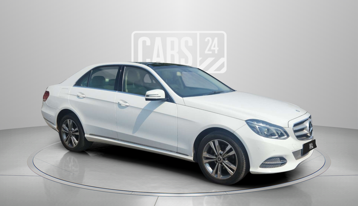 2015 Mercedes Benz E Class E 200 Avantgarde, Petrol, Automatic, 33,511 km, Right Front Diagonal