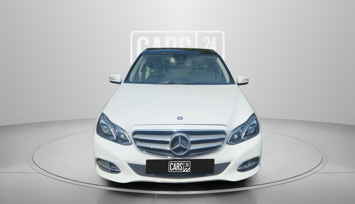 2015 Mercedes Benz E Class E 200 Avantgarde, Petrol, Automatic, 33,511 km, Front