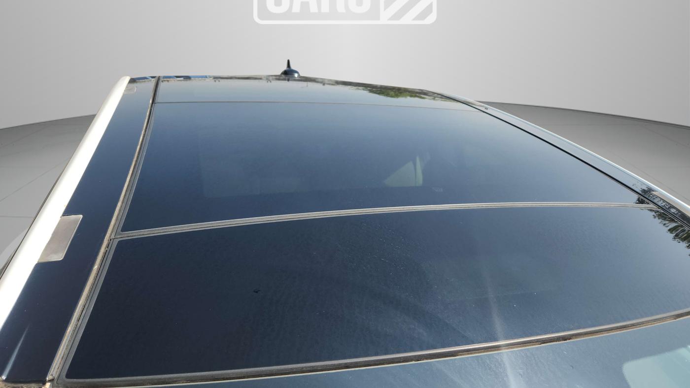 2015 Mercedes Benz E Class E 200 Avantgarde, Petrol, Automatic, 33,511 km, Roof