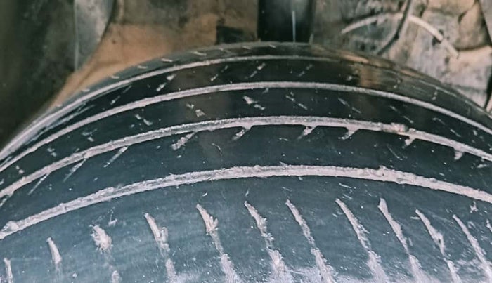 2022 Maruti Vitara Brezza LXI, Petrol, Manual, 78,057 km, Right Front Tyre Tread