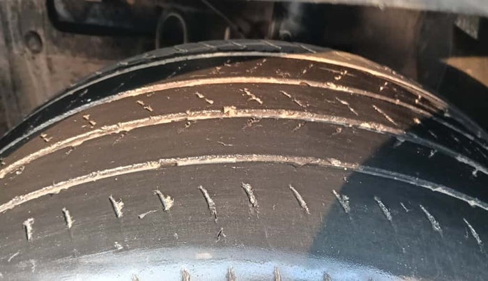 2022 Maruti Vitara Brezza LXI, Petrol, Manual, 78,057 km, Left Front Tyre Tread