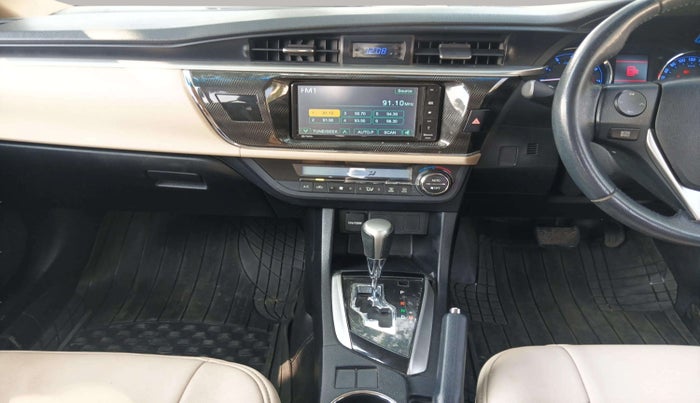 2015 Toyota Corolla Altis G CVT PETROL, Petrol, Automatic, 39,176 km, Air Conditioner