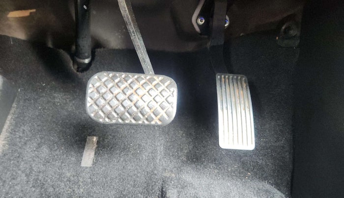 2024 MG HECTOR PLUS SAVVY PRO 1.5 TURBO CVT 7 STR, Petrol, Automatic, 14,063 km, Pedals