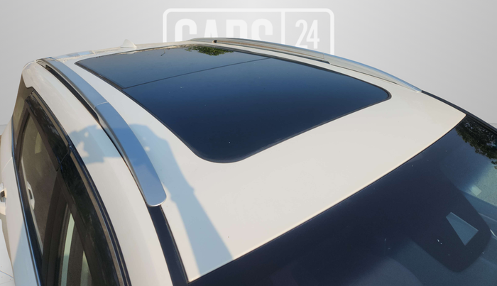 2024 MG HECTOR PLUS SAVVY PRO 1.5 TURBO CVT 7 STR, Petrol, Automatic, 14,063 km, Roof