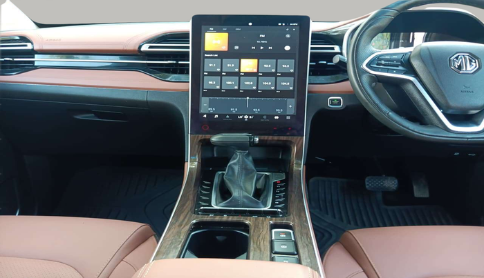 2024 MG HECTOR PLUS SAVVY PRO 1.5 TURBO CVT 7 STR, Petrol, Automatic, 14,063 km, Air Conditioner