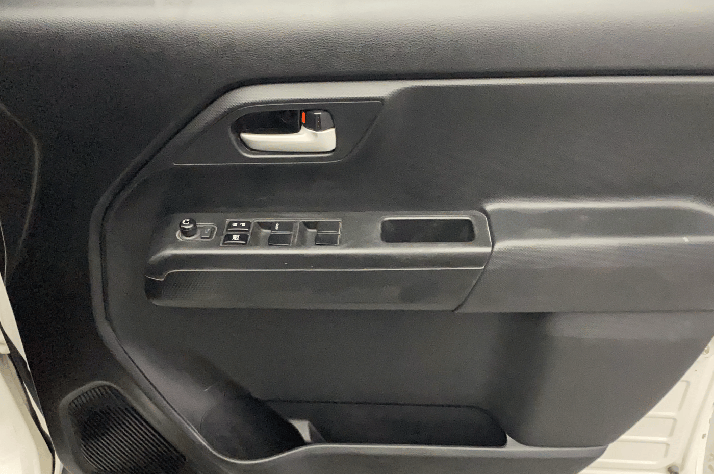 2019 Maruti New Wagon-R ZXI 1.2, Petrol, Manual, 1,15,387 km, Driver Side Door Panels Control