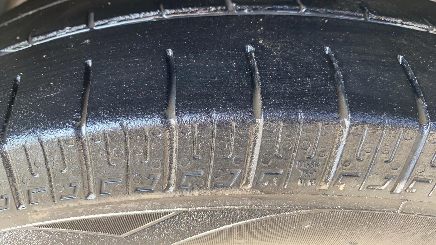 2019 Tata TIGOR XZ PETROL, Petrol, Manual, 60,400 km, Left Front Tyre Tread