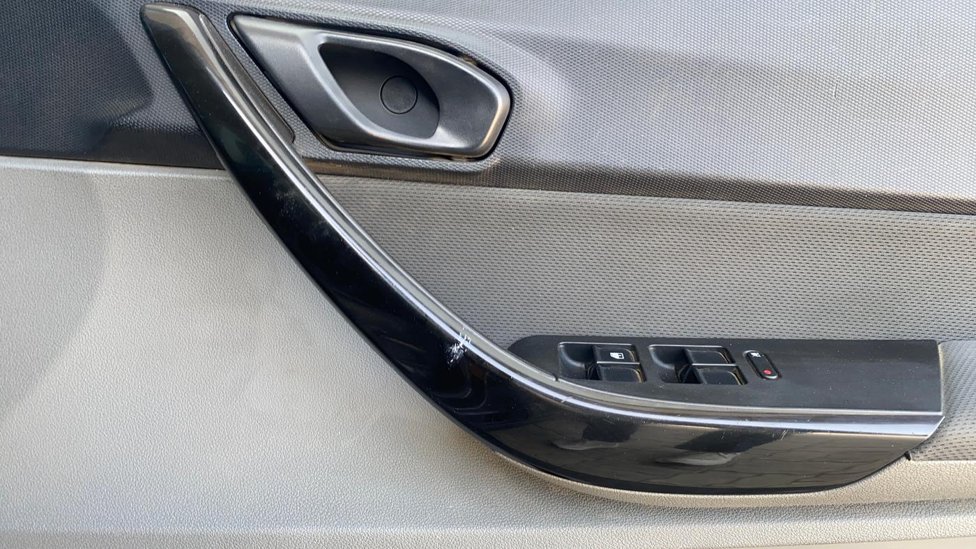 2019 Tata TIGOR XZ PETROL, Petrol, Manual, 60,400 km, Driver Side Door Panels Control