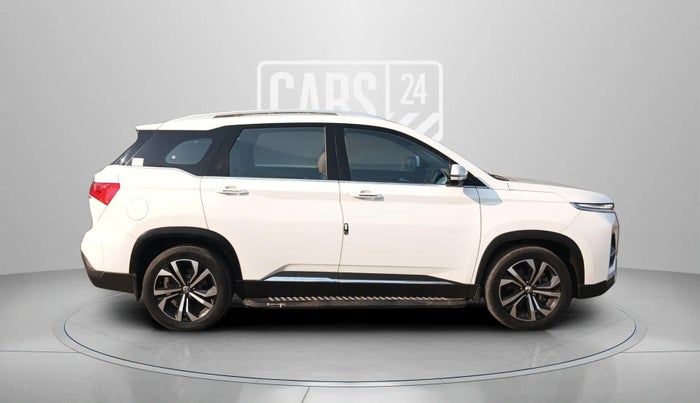 2023 MG HECTOR PLUS SAVVY PRO 1.5 TURBO CVT 7 STR, Petrol, Automatic, 19,282 km, Right Side View