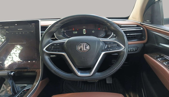 2023 MG HECTOR PLUS SAVVY PRO 1.5 TURBO CVT 7 STR, Petrol, Automatic, 19,282 km, Steering Wheel Close Up