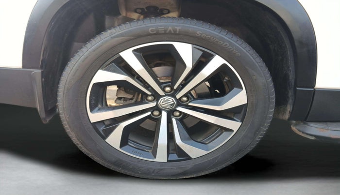 2023 MG HECTOR PLUS SAVVY PRO 1.5 TURBO CVT 7 STR, Petrol, Automatic, 19,282 km, Right Rear Wheel