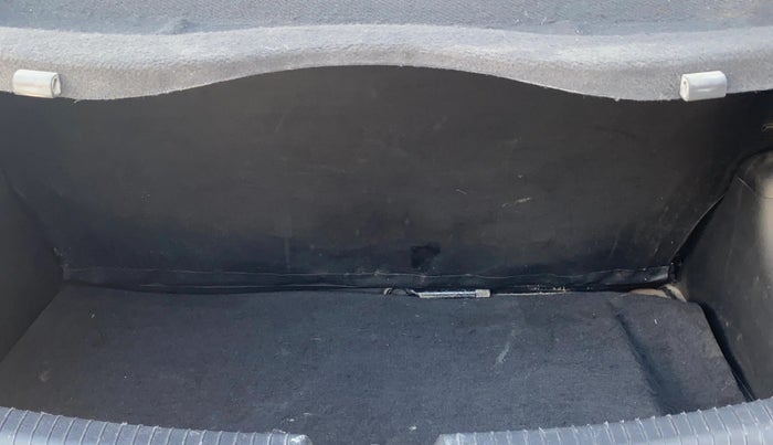 2015 Hyundai Grand i10 MAGNA 1.1 CRDI, Diesel, Manual, 75,672 km, Boot Inside