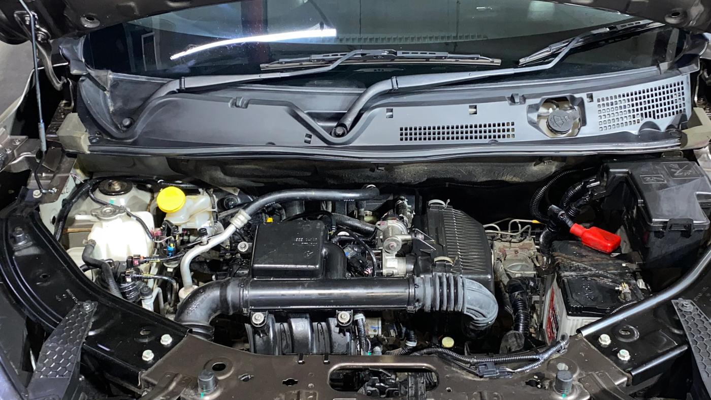 2023 Nissan MAGNITE XV MT, Petrol, Manual, 17,335 km, Engine View