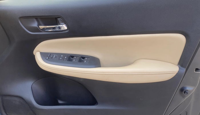 2022 Honda City 1.5L I-VTEC ZX CVT, Petrol, Automatic, 41,540 km, Driver Side Door Panels Control