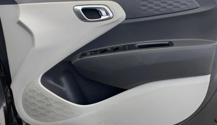 2020 Hyundai GRAND I10 NIOS SPORTZ AMT 1.2 KAPPA VTVT, Petrol, Automatic, 12,888 km, Driver Side Door Panels Control