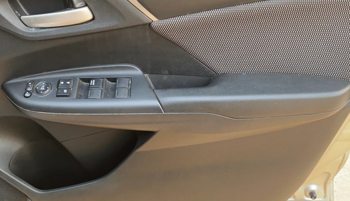 2018 Honda WR-V 1.2L I-VTEC VX MT, CNG, Manual, 33,426 km, Driver Side Door Panels Control