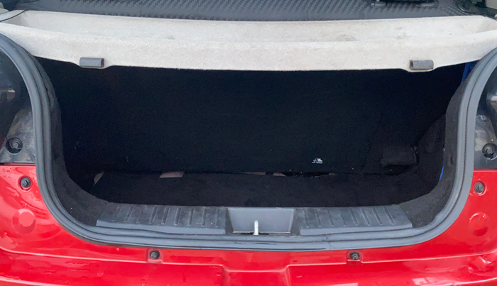 2018 Mahindra KUV 100 NXT K8 P 6 STR DUAL TONE, Petrol, Manual, 42,754 km, Boot Inside