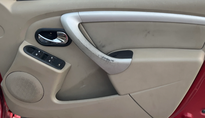 2015 Nissan Terrano XL D PLUS, Diesel, Manual, 95,674 km, Driver Side Door Panels Control