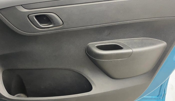 2021 Renault Kwid RXT 1.0 (O), Petrol, Manual, 21,408 km, Driver Side Door Panels Control