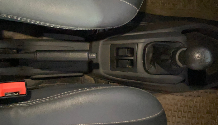 2017 Maruti Alto 800 LXI, Petrol, Manual, 82,227 km, Gear Lever