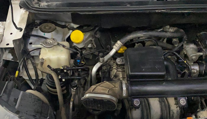 2020 Renault TRIBER RXT AMT, Petrol, Automatic, 50,642 km, Engine View - Right