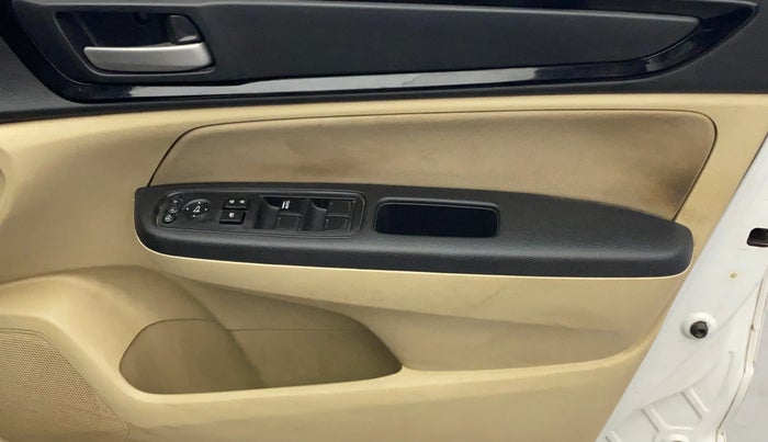 2019 Honda Amaze 1.2L I-VTEC VX CVT, Petrol, Automatic, 63,966 km, Driver Side Door Panels Control