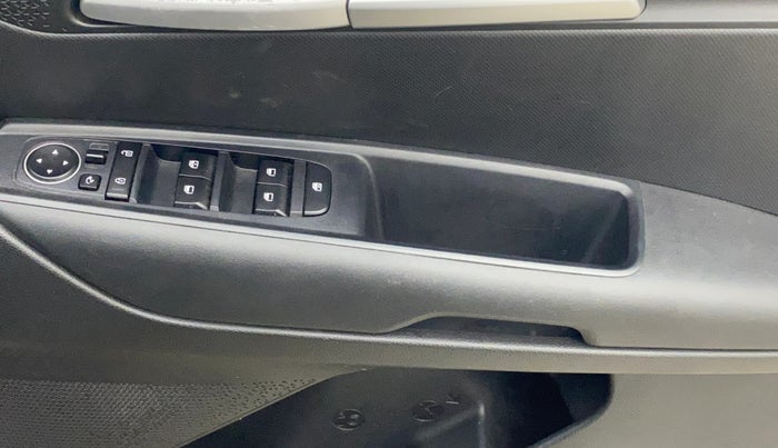 2020 KIA SONET HTK PLUS 1.0 DCT, Petrol, Automatic, 70,853 km, Driver Side Door Panels Control