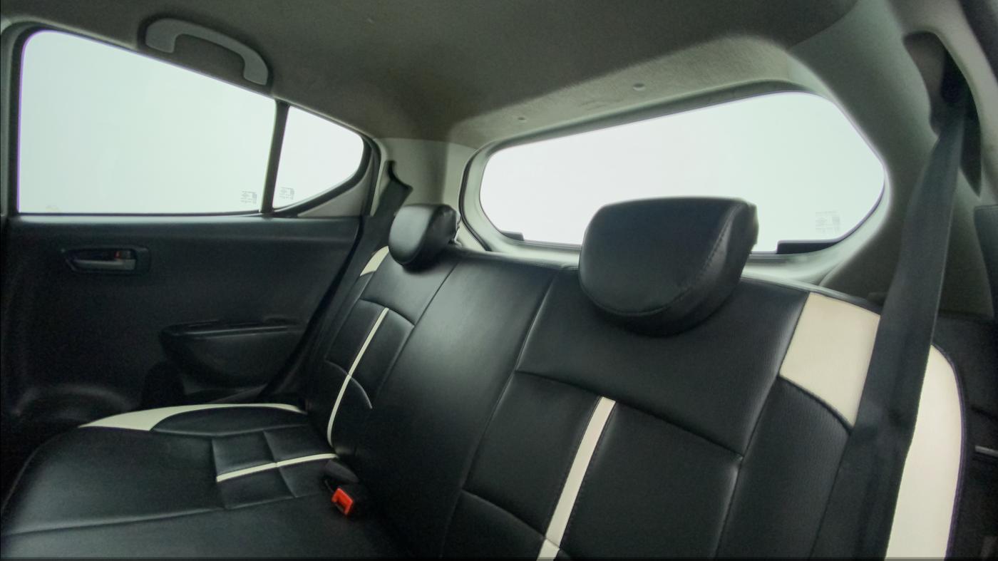 2010 Maruti A Star VXI, Petrol, Manual, 92,665 km, Right Side Rear Door Cabin