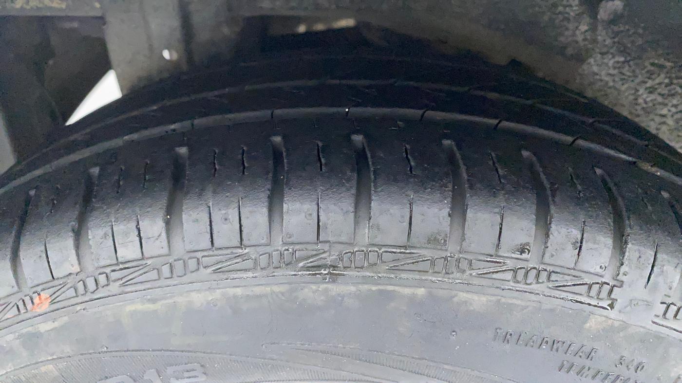 2010 Maruti A Star VXI, Petrol, Manual, 92,665 km, Right Rear Tyre Tread