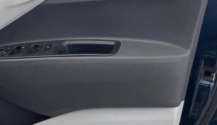 2020 Hyundai GRAND I10 NIOS MAGNA 1.2 KAPPA VTVT, Petrol, Manual, 33,932 km, Driver Side Door Panels Control