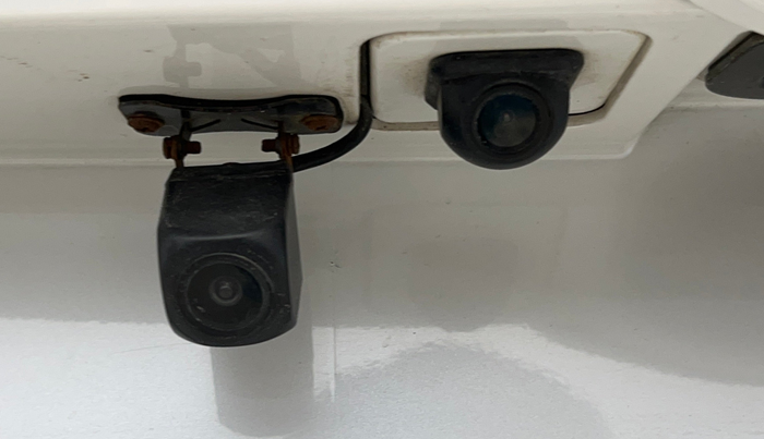 2023 Mahindra XUV700 AX 5 P AT 5 STR, Petrol, Automatic, 14,466 km, Parking Camera